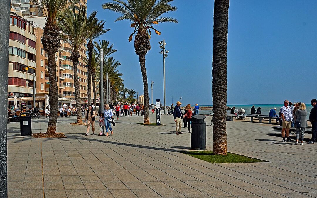 Warum Deutsche Immobilien in Torrevieja kaufen – Vorteile, Preise und Tipps